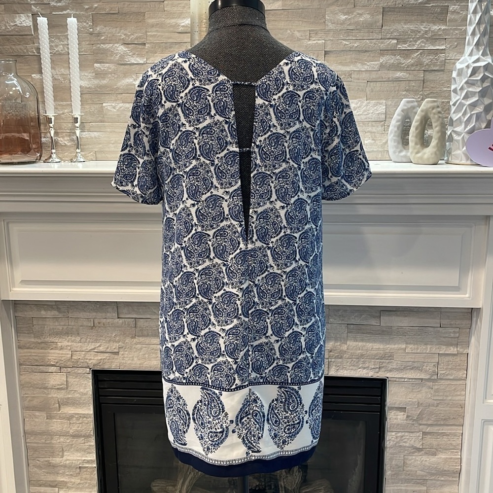 Lulus Taj Mahal Tour Blue Print Shift Dress size Medium - Picture 7 of 9